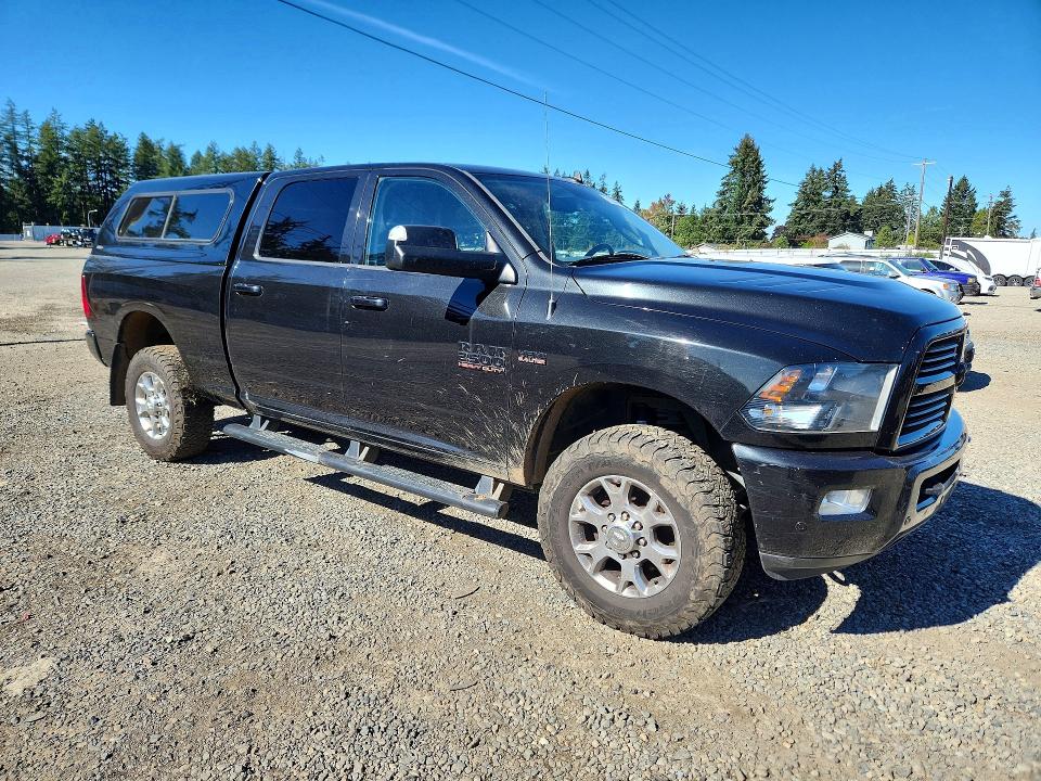 71036676 :رقم المزاد ، 3C6UR5DJ8HG686133 vin ، 2017 Ram 2500 مزاد بيع