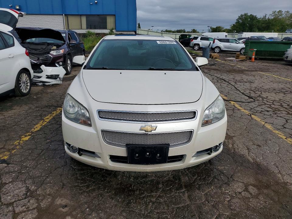 69601926 :رقم المزاد ، 1G1ZE5E15BF257185 vin ، 2011 Chevrolet Malibu مزاد بيع