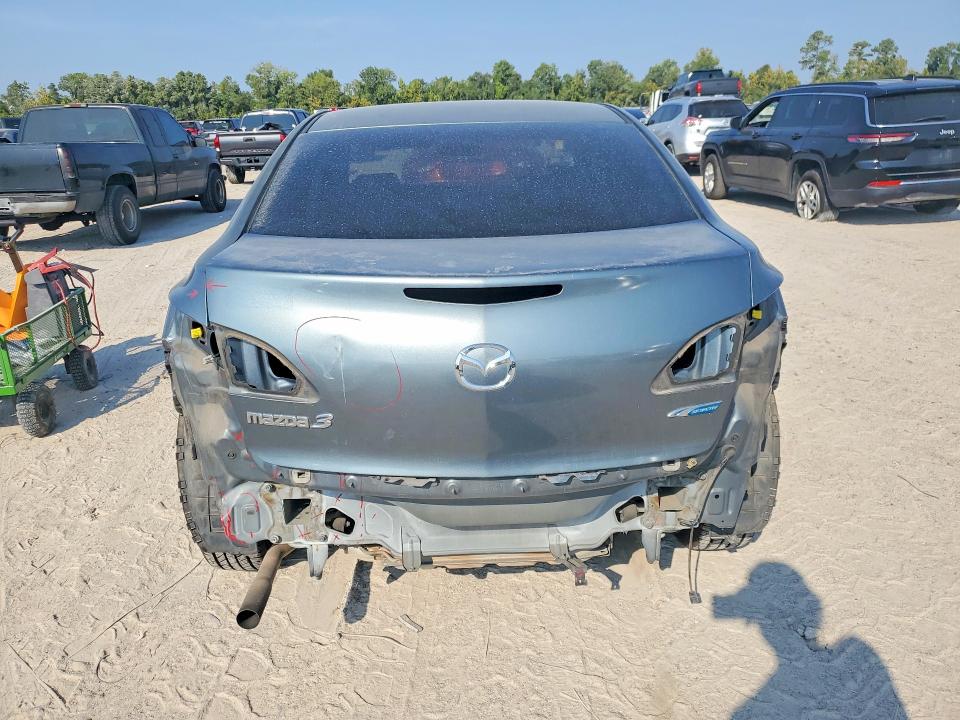 69956156 :رقم المزاد ، JM1BL1U74D1786110 vin ، 2013 Mazda 3 مزاد بيع