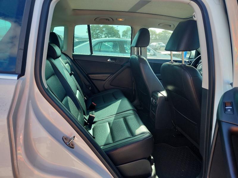 2017 Volkswagen Tiguan მანქანა იყიდება აუქციონზე, vin: WVGRV7AXXHK010415, აუქციონის ნომერი: 69404996