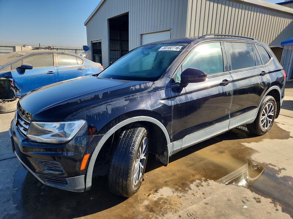 Продажа на аукционе авто 2021 Volkswagen Tiguan, vin: 3VV1B7AX0MM121215, номер лота: 69182716