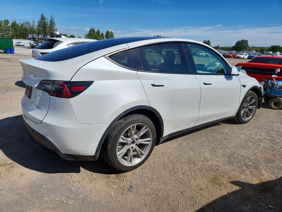 Продажа на аукционе авто 2022 Tesla Model Y, vin: 7SAYGDEEXNF439227, номер лота: 66854996
