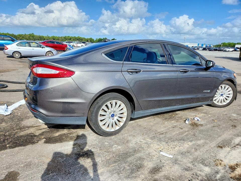 Продажа на аукционе авто 2016 Ford Fusion, vin: 3FA6P0UU0GR338064, номер лота: 69297146