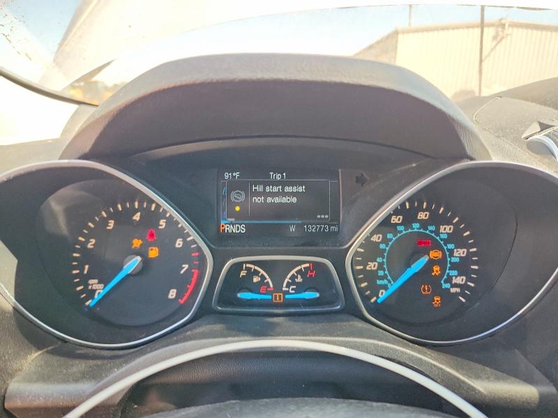 2014 Ford Escape მანქანა იყიდება აუქციონზე, vin: 1FMCU0GX5EUD63555, აუქციონის ნომერი: 71168016