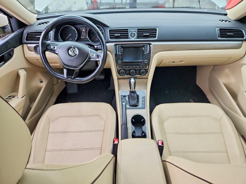 68433496 :رقم المزاد ، 1VWBT7A33GC015776 vin ، 2016 Volkswagen Passat مزاد بيع