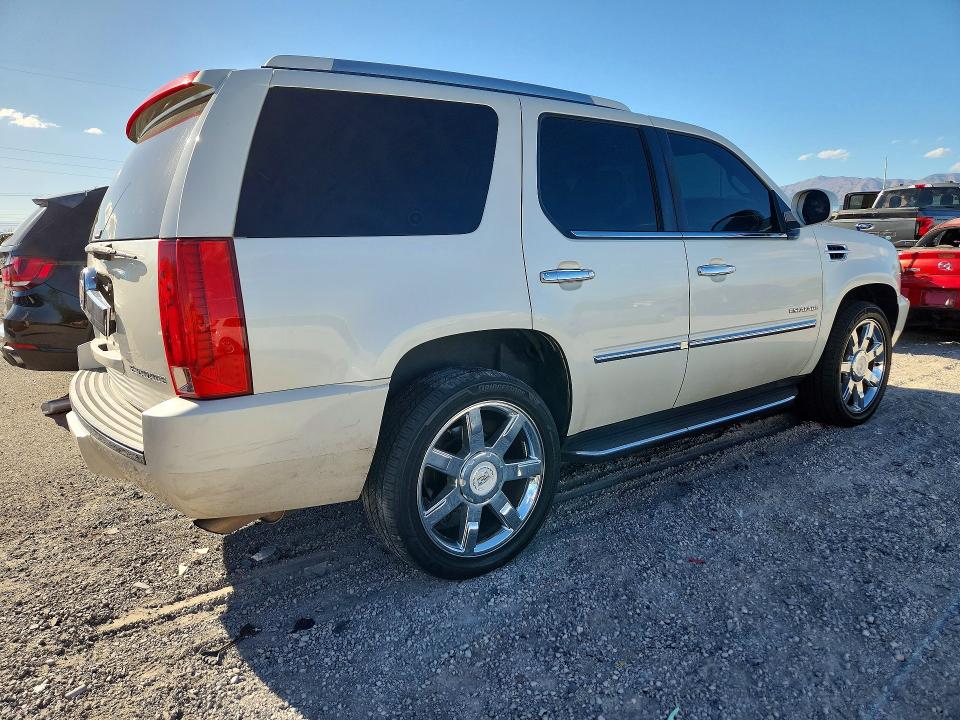 69350446 :رقم المزاد ، 1GYS4BEF5CR122661 vin ، 2012 Cadillac Escalade مزاد بيع
