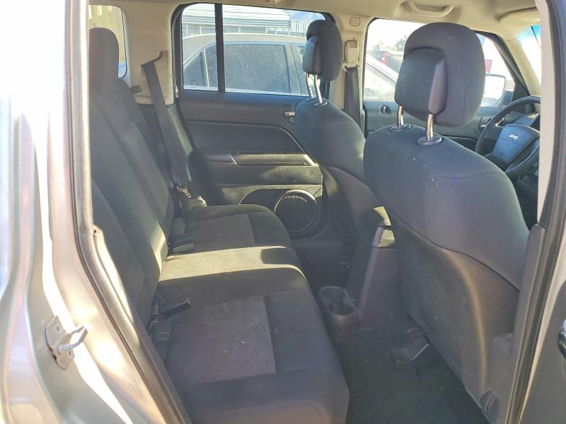 67352546 :رقم المزاد ، 1J4NT2GB5AD531621 vin ، 2010 Jeep Patriot مزاد بيع