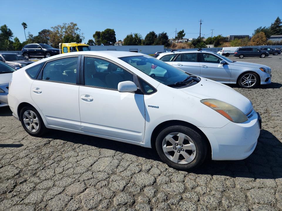 2006 Toyota Prius მანქანა იყიდება აუქციონზე, vin: JTDKB22U567525487, აუქციონის ნომერი: 69628986