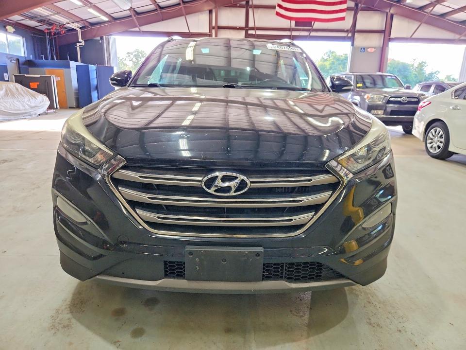 70407606 :رقم المزاد ، KM8J3CA29GU246850 vin ، 2016 Hyundai Tucson مزاد بيع