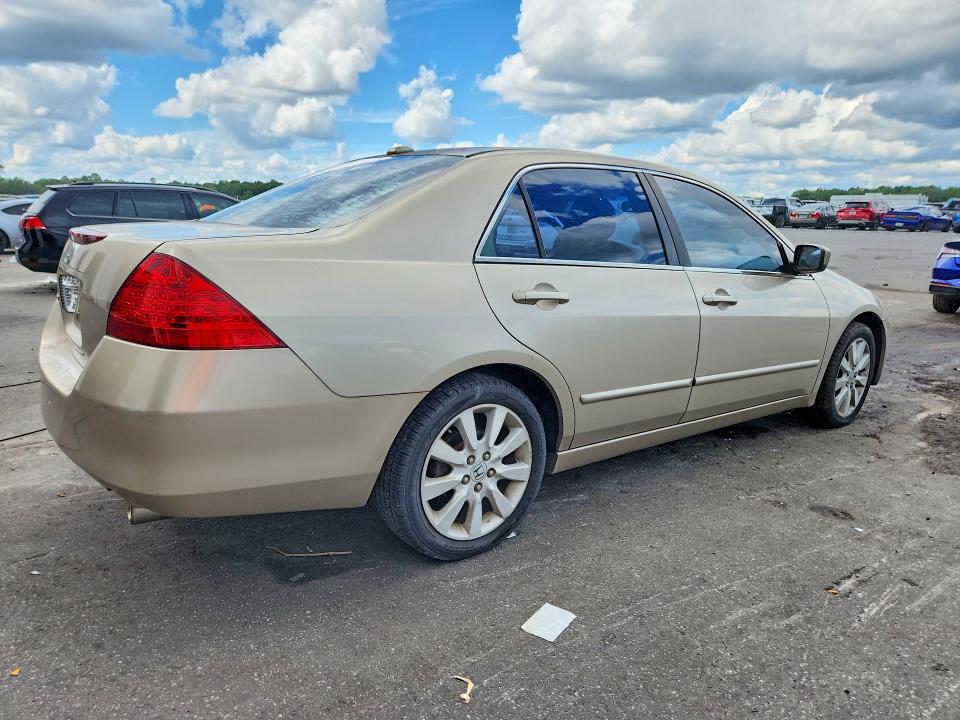 Продажа на аукционе авто 2007 Honda Accord, vin: 1HGCM665X7A090917, номер лота: 69914606