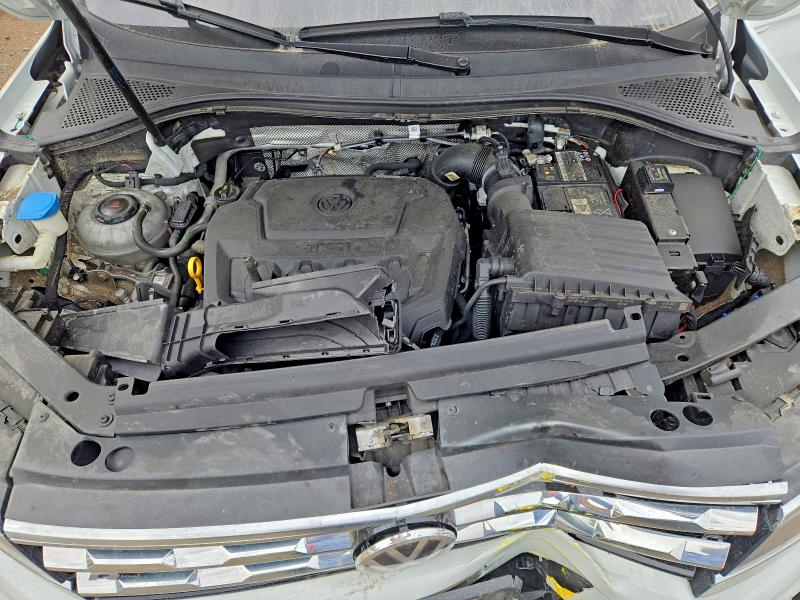 Продажа на аукционе авто 2021 Volkswagen Tiguan, vin: 3VV4B7AX8MM108502, номер лота: 68922016