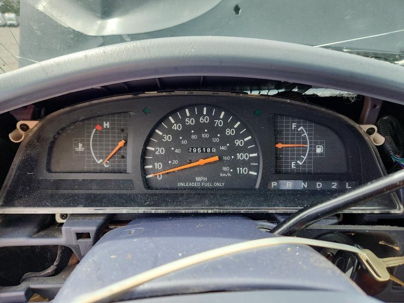 70446446 :رقم المزاد ، 4TANL42NXWZ152252 vin ، 1998 Toyota Tacoma مزاد بيع