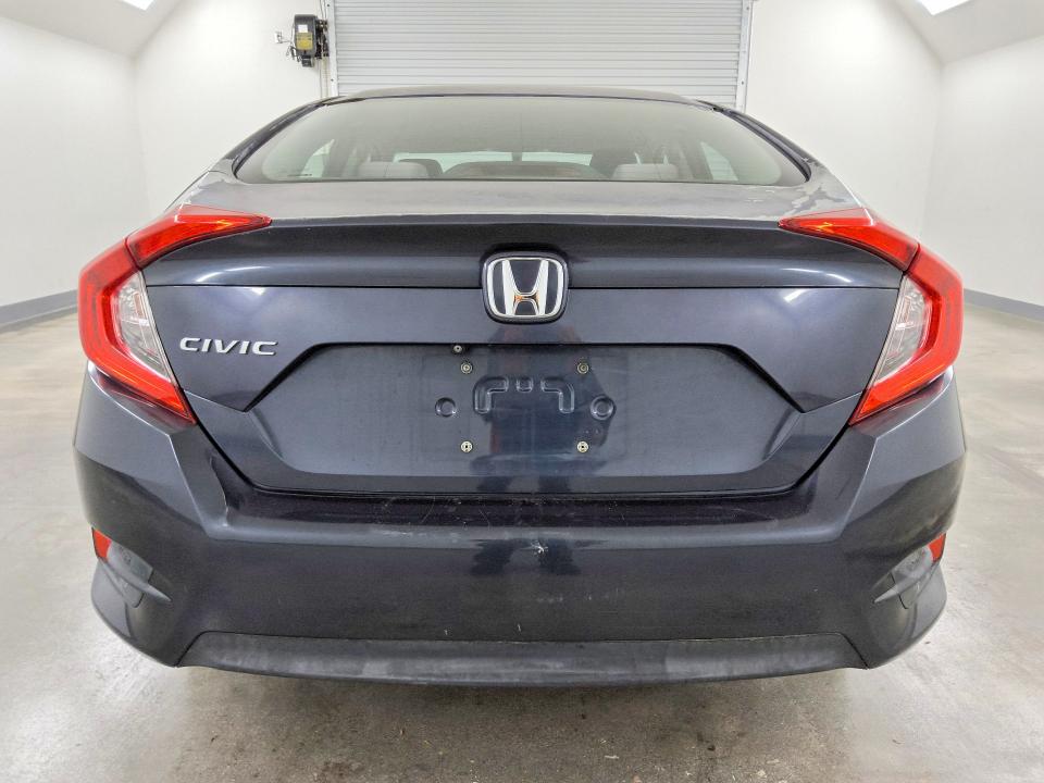 2017 Honda Civic მანქანა იყიდება აუქციონზე, vin: 2HGFC2F5XHH547818, აუქციონის ნომერი: 70033236