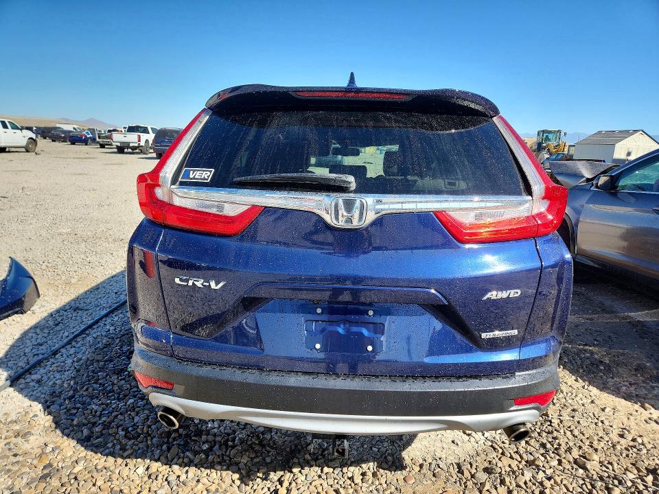 68801096 :رقم المزاد ، 7FARW2H90JE051932 vin ، 2018 Honda Cr-v مزاد بيع