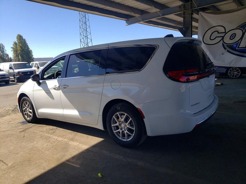 Продажа на аукционе авто 2027 Chrysler Pacifica, vin: 2C4RC1BG5VR594290, номер лота: 70746326