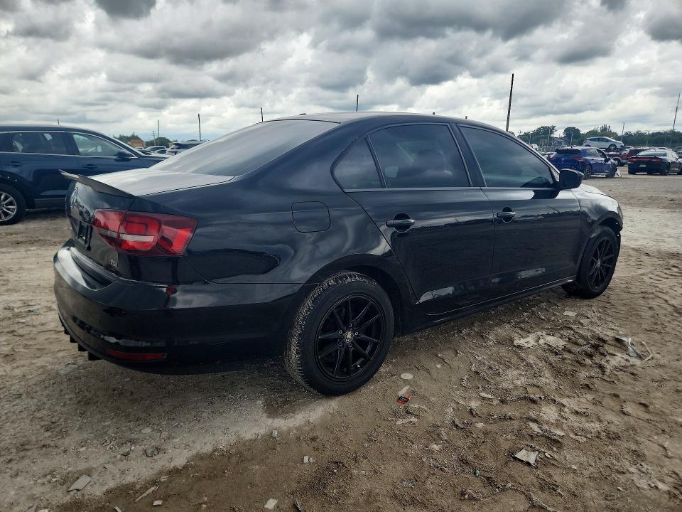 71025226 :رقم المزاد ، 3VW2B7AJ3HM211654 vin ، 2017 Volkswagen Jetta مزاد بيع