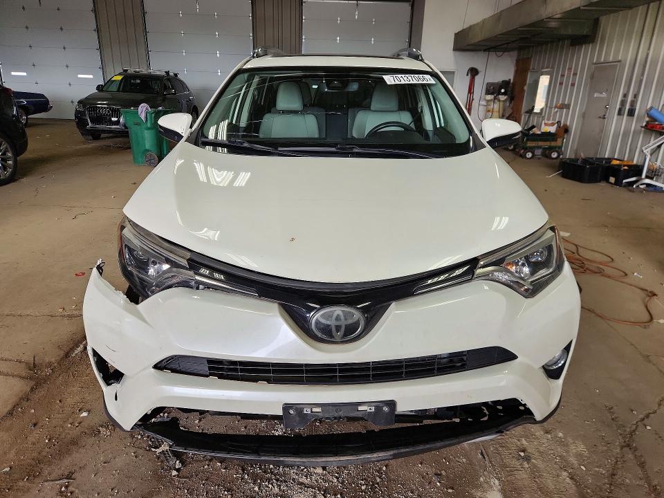 Продажа на аукционе авто 2018 Toyota Rav4, vin: JTMDFREV1JJ734831, номер лота: 70137066