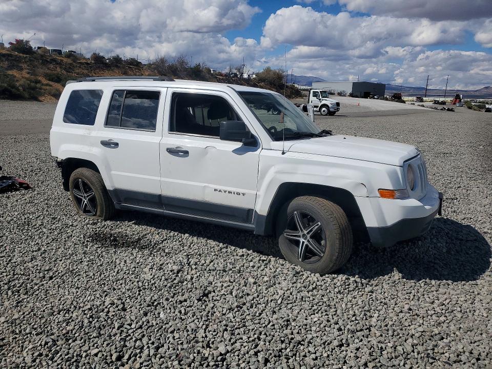 68081546 :رقم المزاد ، 1C4NJPBA1DD186552 vin ، 2013 Jeep Patriot مزاد بيع