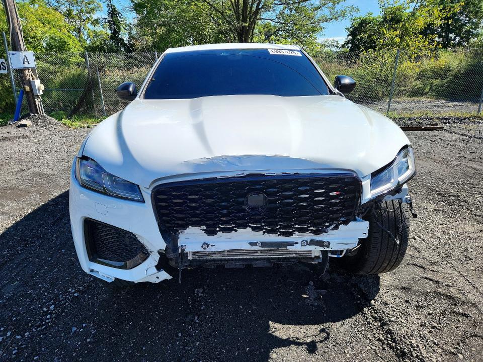 69901626 :رقم المزاد ، SADCT2EX8SA750950 vin ، 2025 Jaguar F-pace مزاد بيع