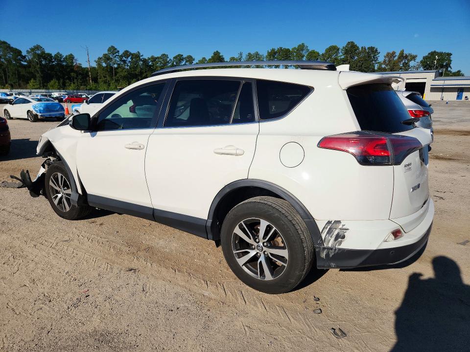 71102466 :رقم المزاد ، JTMWFREV3JJ744544 vin ، 2018 Toyota Rav4 مزاد بيع