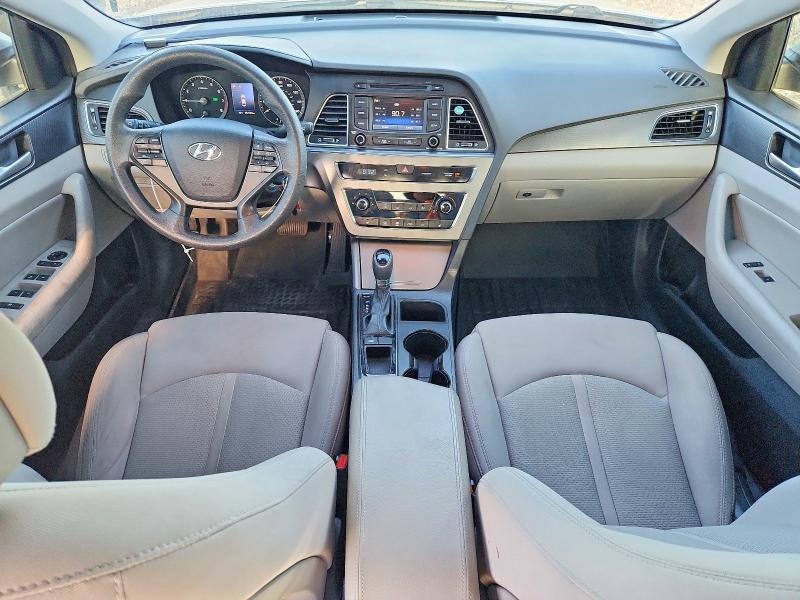 2015 Hyundai Sonata მანქანა იყიდება აუქციონზე, vin: 5NPE34AF0FH070343, აუქციონის ნომერი: 67270736