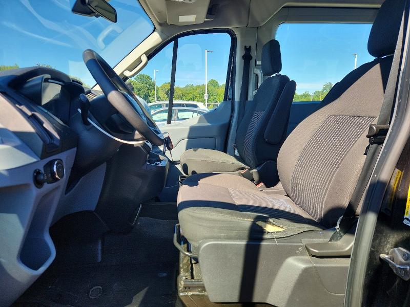 68039606 :رقم المزاد ، 1FBAX2XM0KKA82652 vin ، 2019 Ford Transit مزاد بيع
