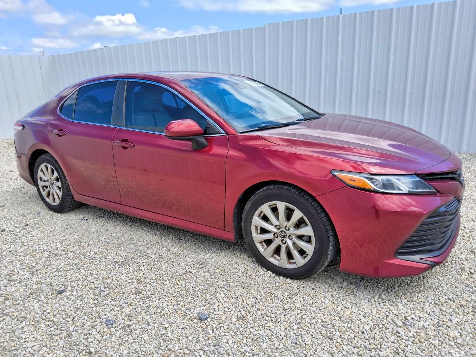 Продаж на аукціоні авто 2019 Toyota Camry, vin: 4T1B11HKXKU704182, номер лоту: 70152666