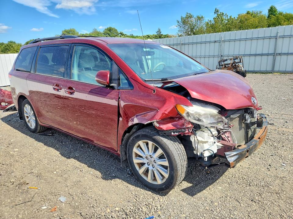 Aukcja sprzedaży 2013 Toyota Sienna, vin: 5TDJK3DC0DS067589, numer aukcji: 67970086