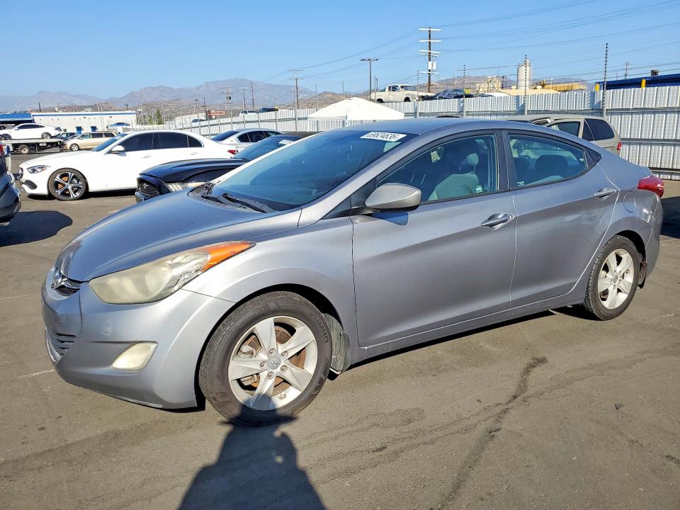 2013 Hyundai Elantra მანქანა იყიდება აუქციონზე, vin: KMHDH4AE5DU515890, აუქციონის ნომერი: 69624636