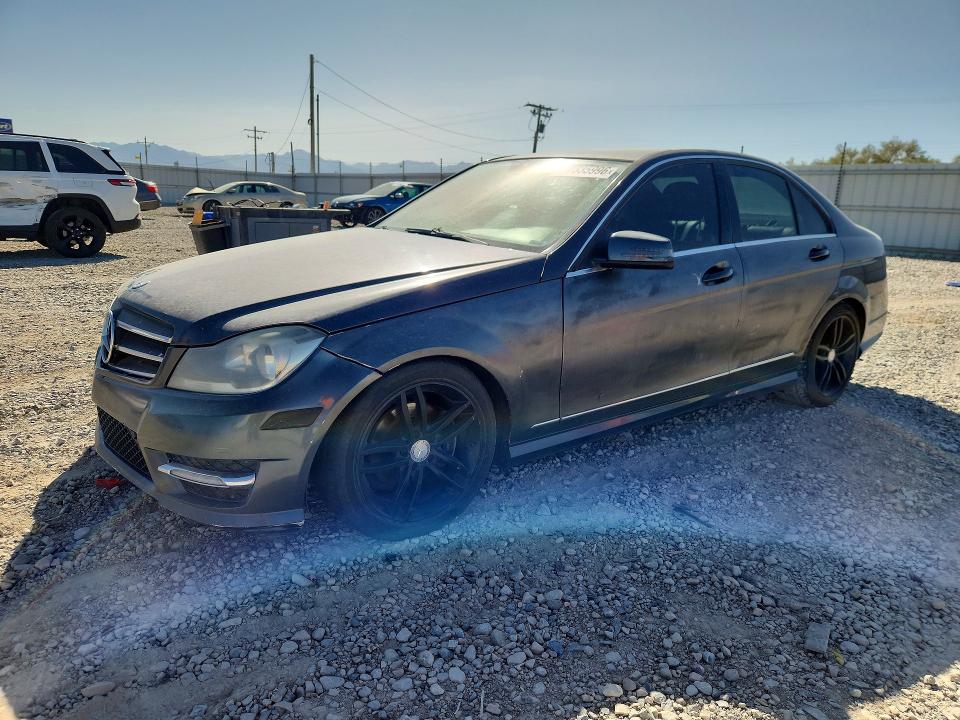 67335996 :رقم المزاد ، WDDGF4HB3DR267618 vin ، 2013 Mercedes-benz C مزاد بيع