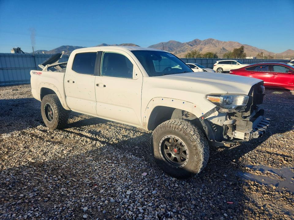 Продажа на аукционе авто 2018 Toyota Tacoma, vin: 5TFCZ5AN0JX136230, номер лота: 69815286