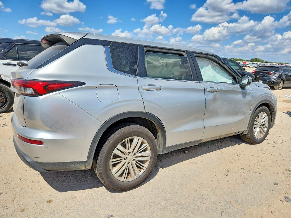 2022 Mitsubishi Outlander მანქანა იყიდება აუქციონზე, vin: JA4J3TA81NZ015234, აუქციონის ნომერი: 68491516