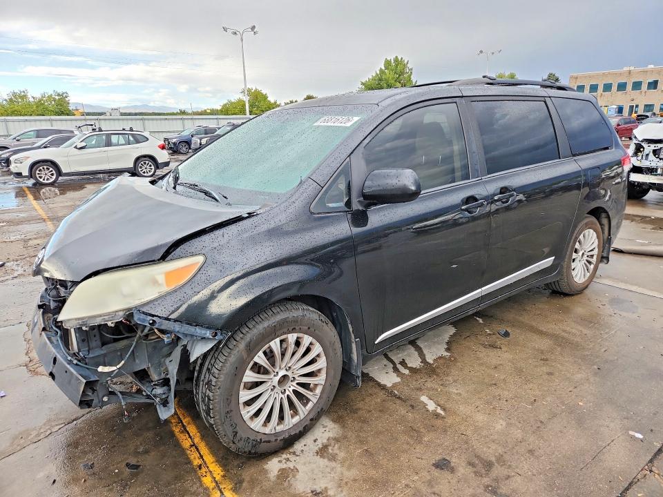 2012 Toyota Sienna მანქანა იყიდება აუქციონზე, vin: 5TDDK3DC8CS046971, აუქციონის ნომერი: 68816126