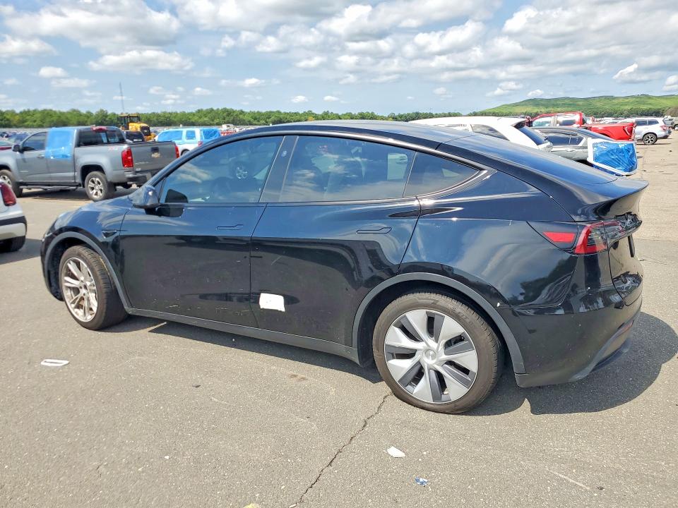 67796556 :رقم المزاد ، 7SAYGAEE8PF861529 vin ، 2023 Tesla Model Y مزاد بيع