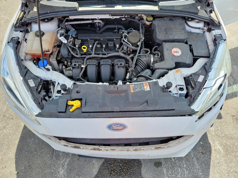 70273446 :رقم المزاد ، 1FADP3E23FL322072 vin ، 2015 Ford Focus مزاد بيع