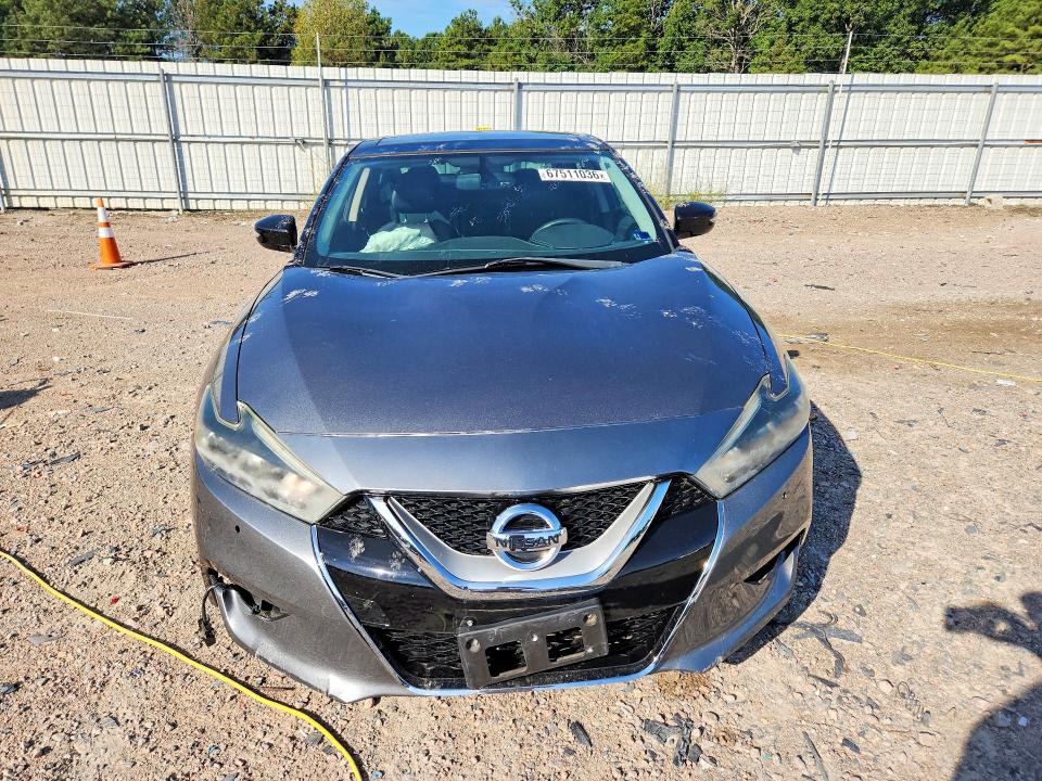 67511036 :رقم المزاد ، 1N4AA6AP5HC370764 vin ، 2017 Nissan Maxima مزاد بيع