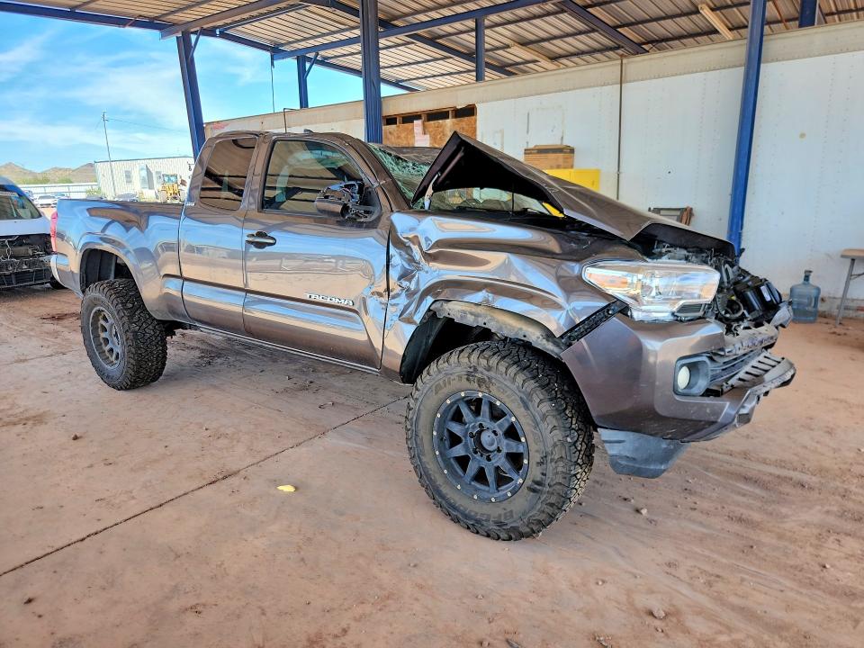 69748406 :رقم المزاد ، 5TFSZ5AN9GX034820 vin ، 2016 Toyota Tacoma مزاد بيع