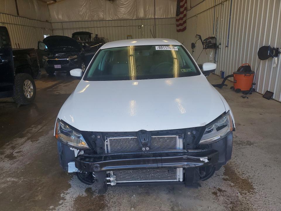 Продаж на аукціоні авто 2018 Volkswagen Jetta, vin: 3VW2B7AJ4JM230901, номер лоту: 69117436