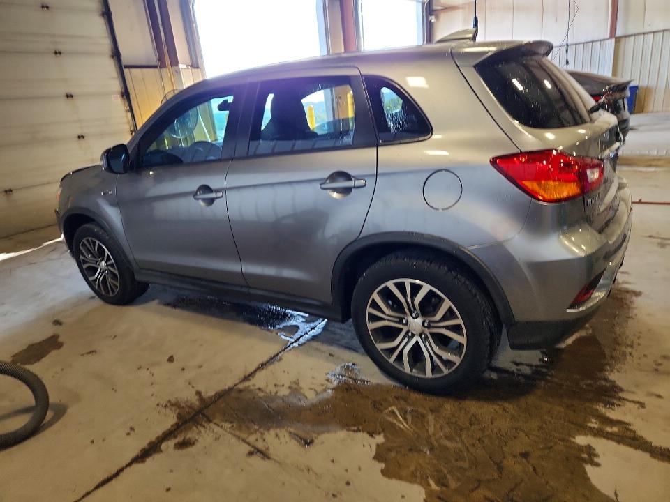 Продажа на аукционе авто 2018 Mitsubishi Outlander Sport, vin: JA4AR3AU2JU019182, номер лота: 69758856