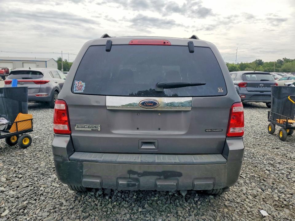 2011 Ford Escape მანქანა იყიდება აუქციონზე, vin: 1FMCU0E74BKA18480, აუქციონის ნომერი: 67754916