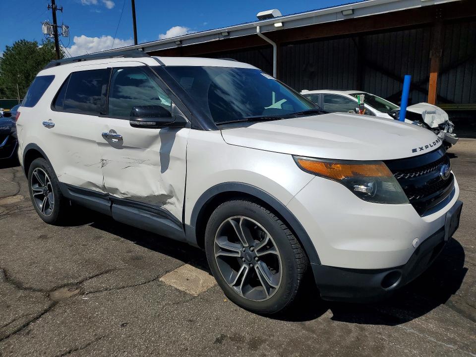 67400116 :رقم المزاد ، 1FM5K8GT1EGB89881 vin ، 2014 Ford Explorer مزاد بيع