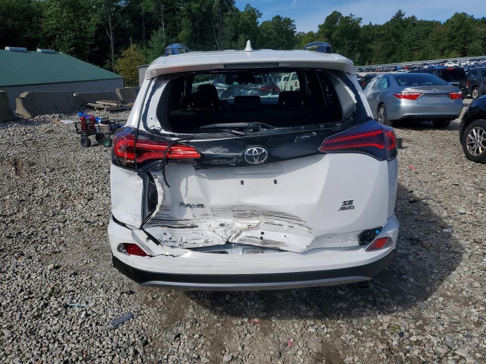 Продаж на аукціоні авто 2017 Toyota Rav4, vin: 2T3JFREV4HW672629, номер лоту: 69621036
