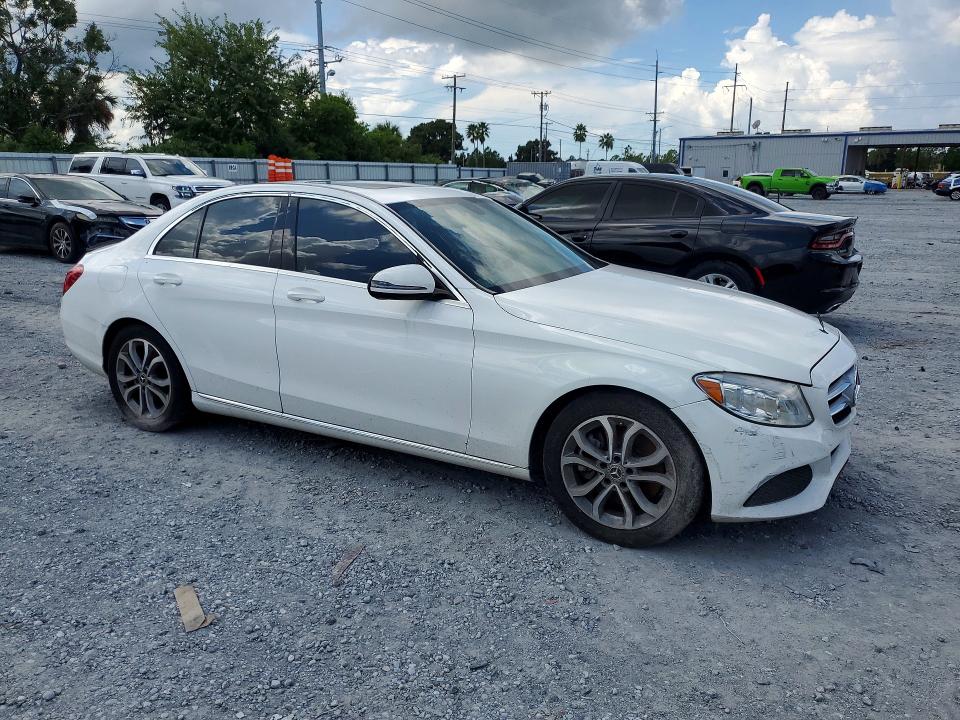 68219696 :رقم المزاد ، 55SWF4JB9JU242772 vin ، 2018 Mercedes-benz C مزاد بيع