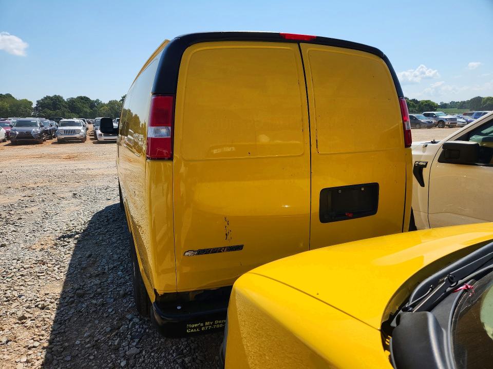 67113406 :رقم المزاد ، 1GCWGAFPXM1174349 vin ، 2021 Chevrolet Express G2500 مزاد بيع