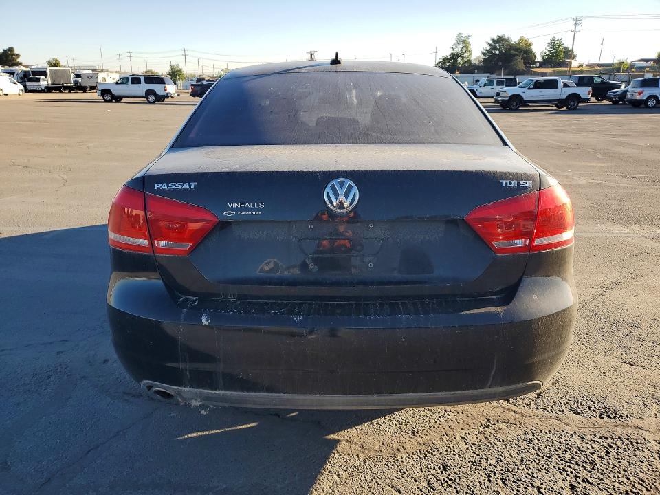 2014 Volkswagen Passat მანქანა იყიდება აუქციონზე, vin: 1VWBN7A34EC058725, აუქციონის ნომერი: 70030046