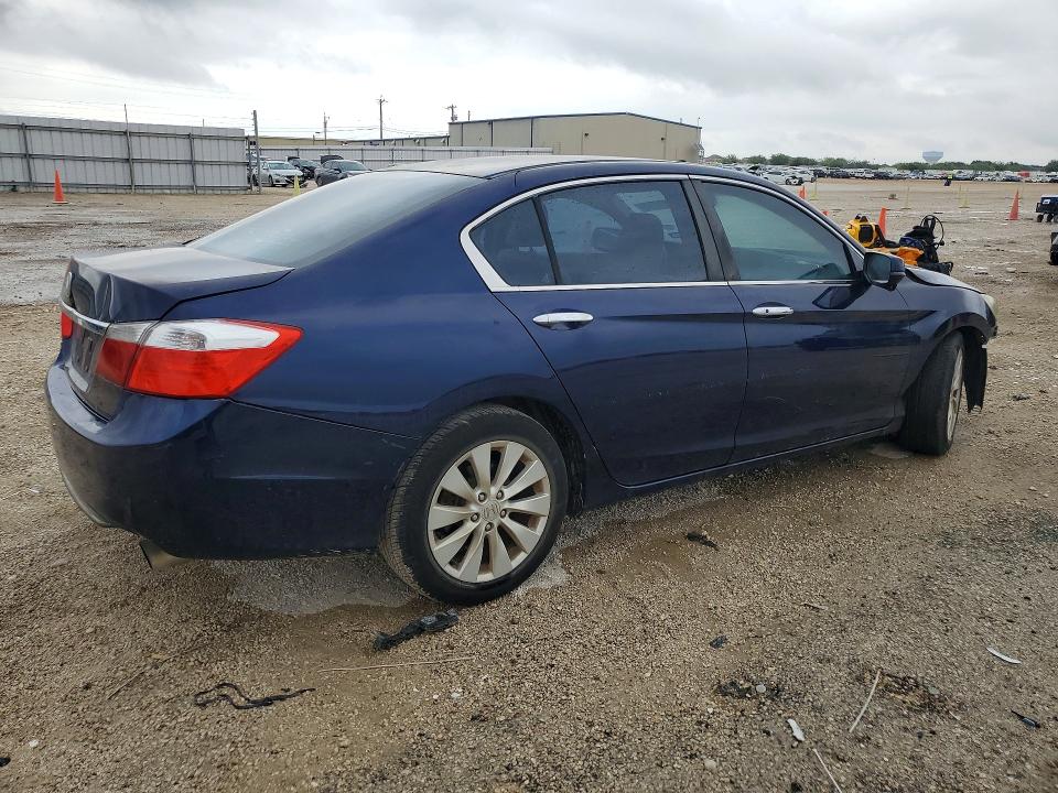 Продажа на аукционе авто 2015 Honda Accord, vin: 1HGCR2F76FA081822, номер лота: 69514746