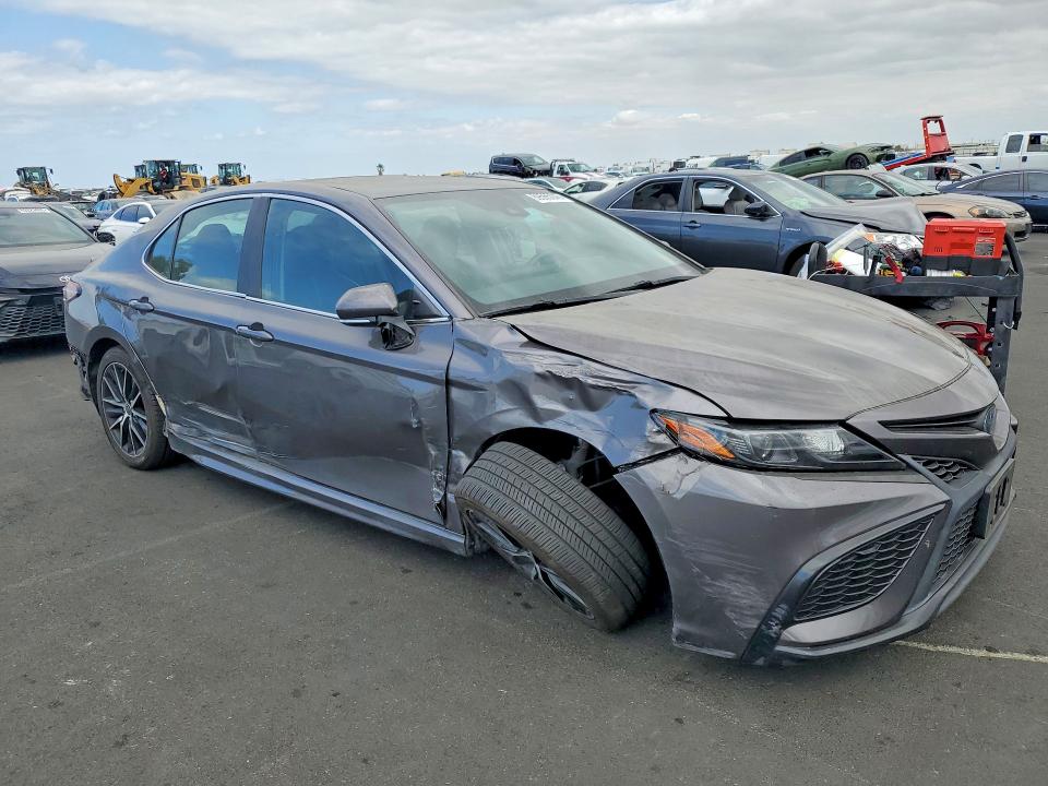Продаж на аукціоні авто 2021 Toyota Camry, vin: 4T1S31AKXMU555487, номер лоту: 69565046