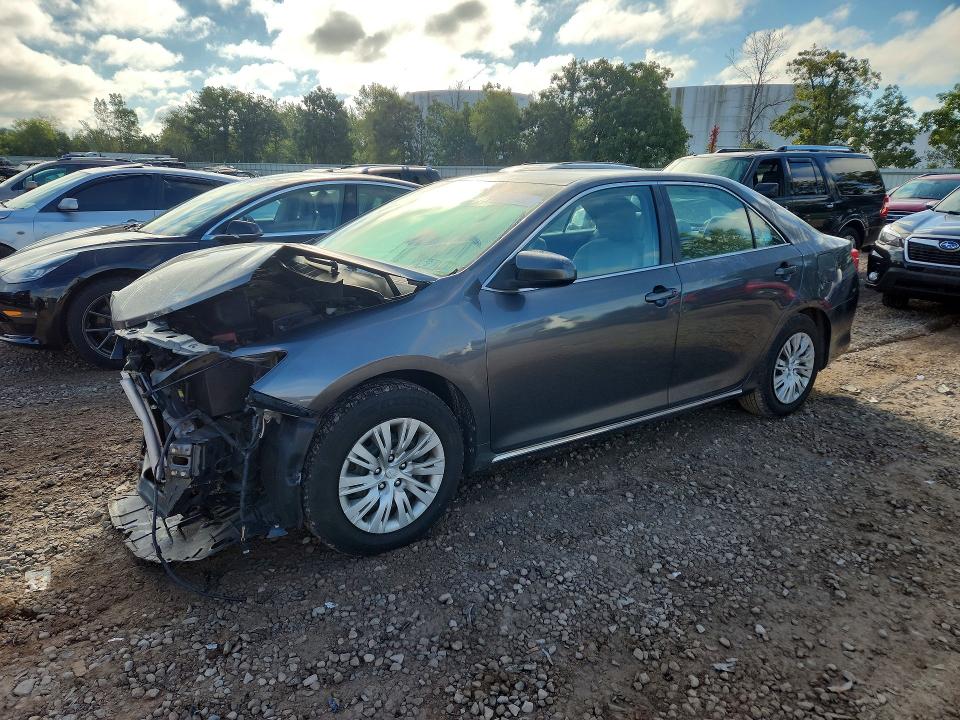 69584136 :رقم المزاد ، 4T1BF1FK5DU221321 vin ، 2013 Toyota Camry مزاد بيع
