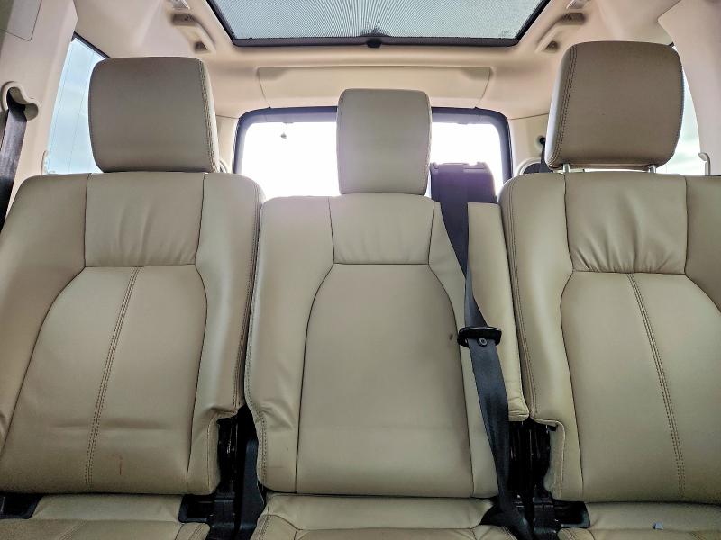 70026106 :رقم المزاد ، SALAK2D42BA552810 vin ، 2011 Land Rover Lr4 مزاد بيع