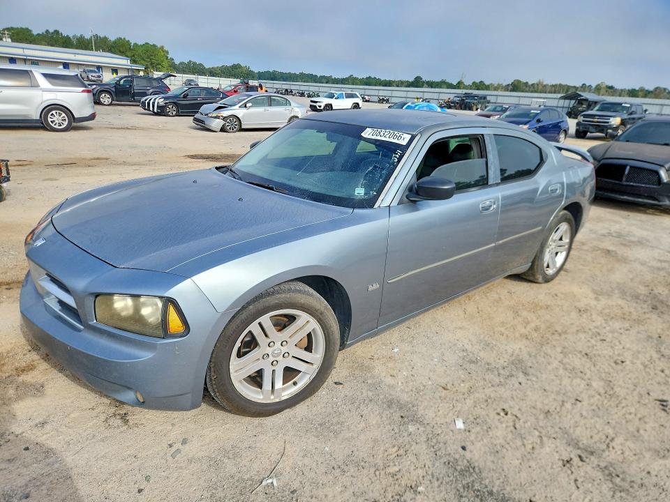 2007 Dodge Charger მანქანა იყიდება აუქციონზე, vin: 2B3KA43G77H686065, აუქციონის ნომერი: 70832066